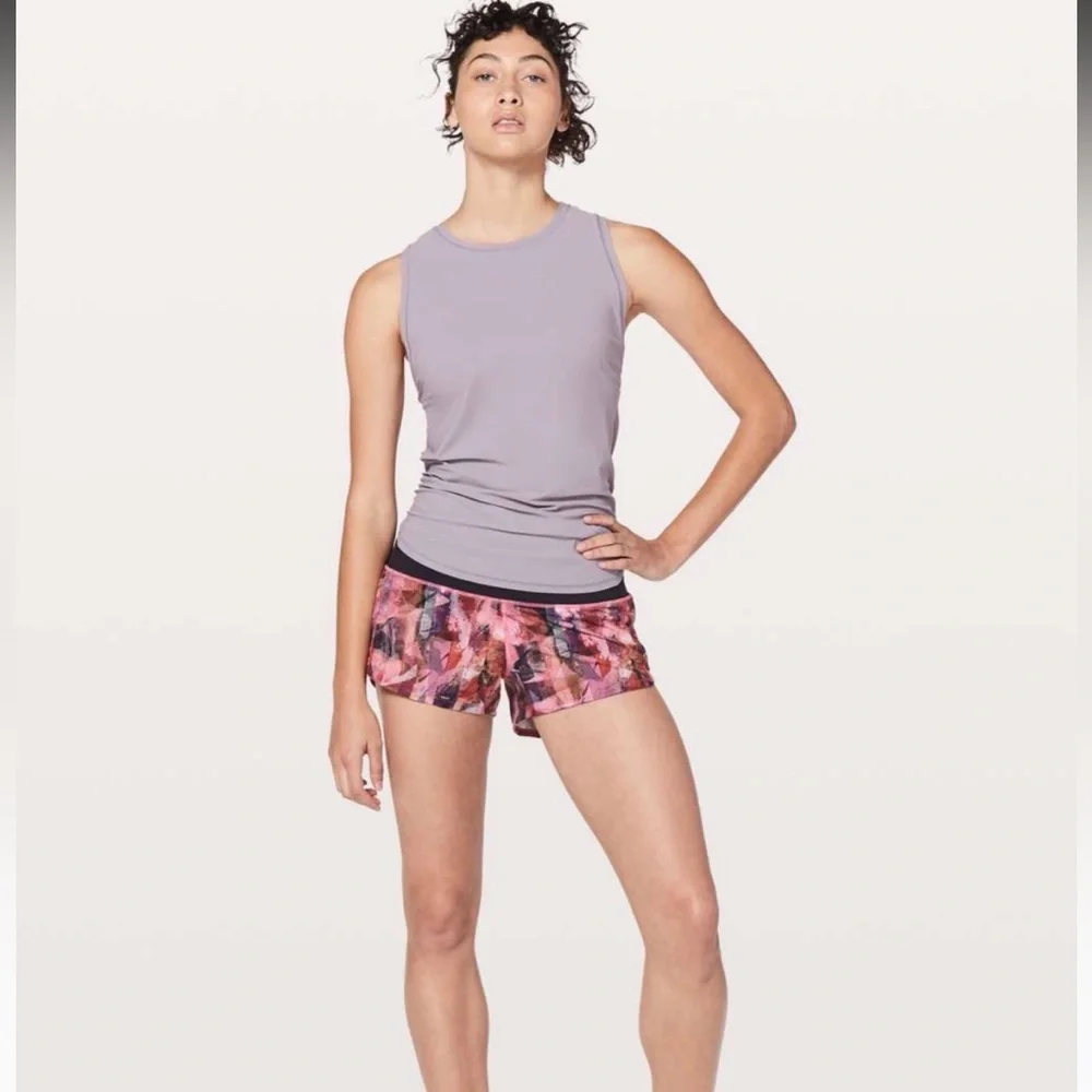 Lululemon Speed Up Shorts in Sun Dazed Multi Pink - Picture 2 of 8
